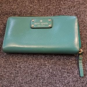 Kate Spade zip wallet